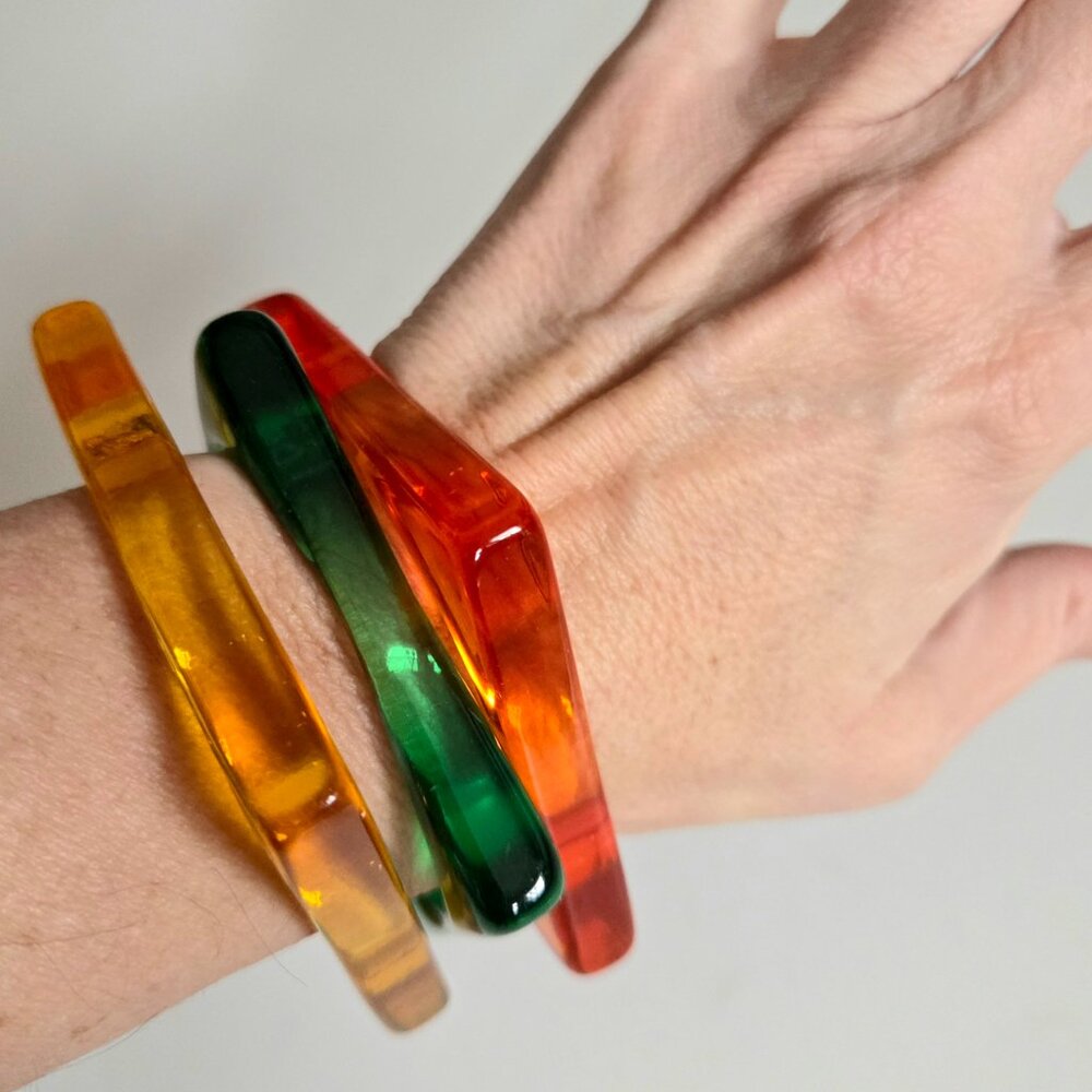Set of 3 Lucite orange yellow green square bangles. - Picture 4 of 9